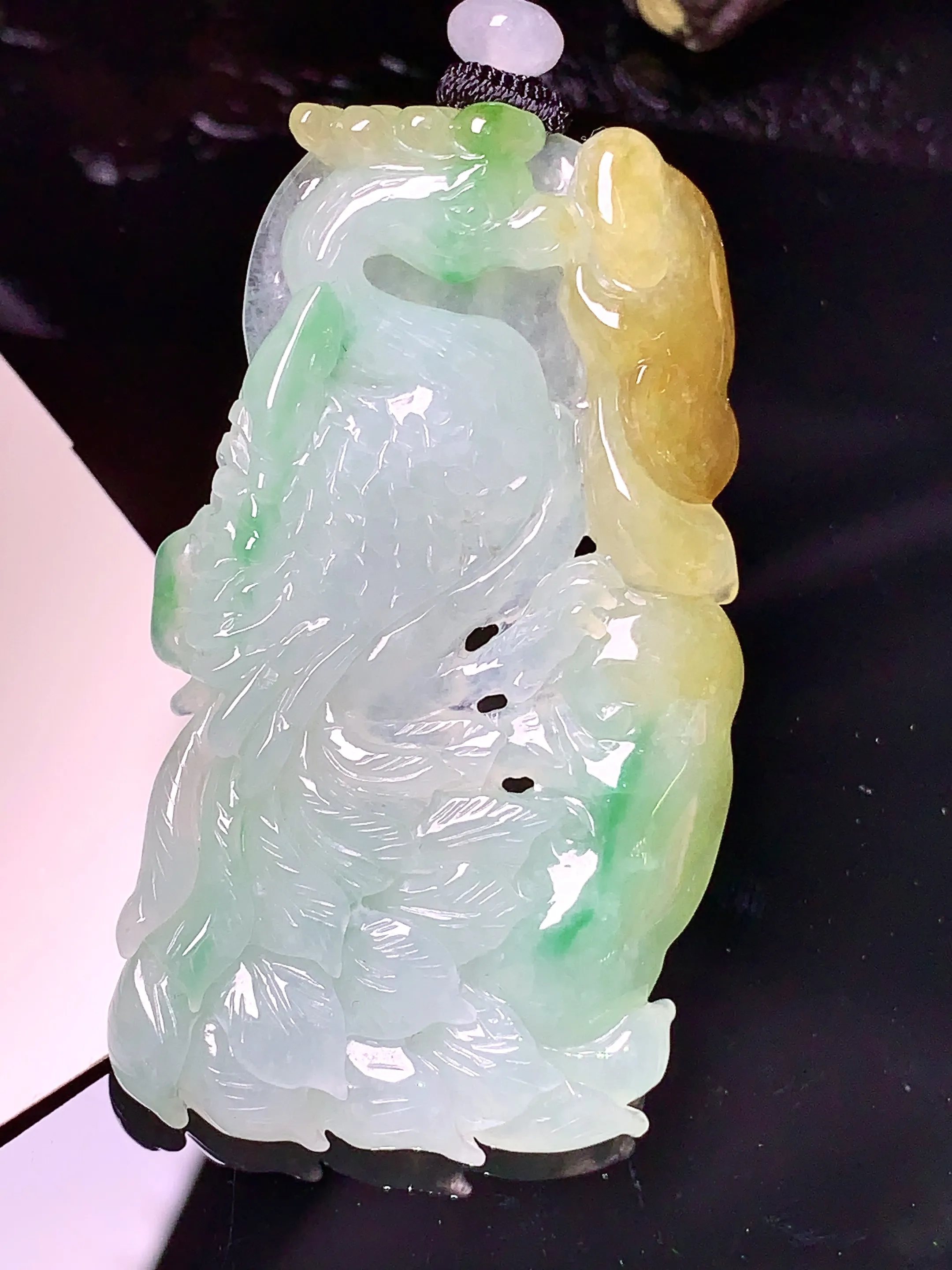 飘黄绿凤凰吊坠 玉质细腻 色泽清新艳丽 整体尺寸56.6*33*6.5