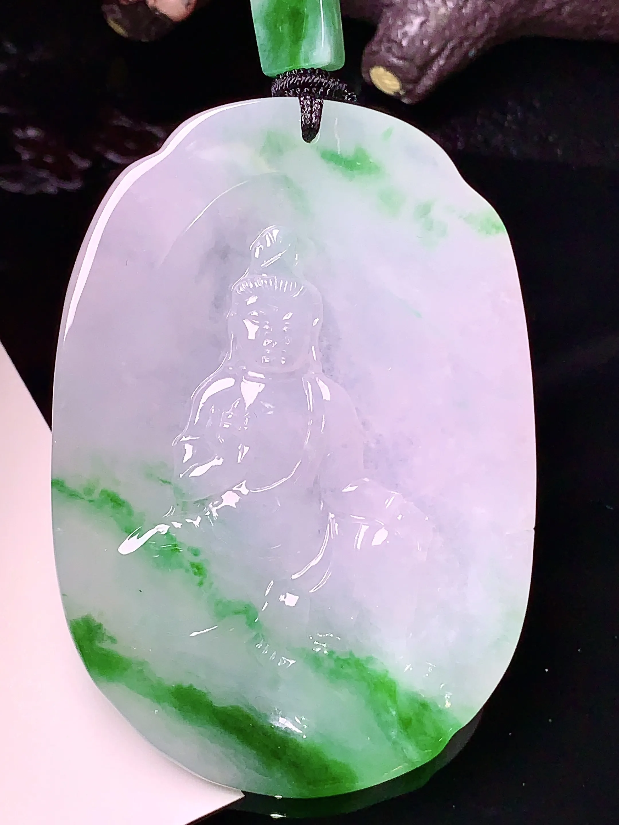 飘绿观音吊坠 玉质细腻 色泽清新艳丽 整体尺寸62*43.8*5
