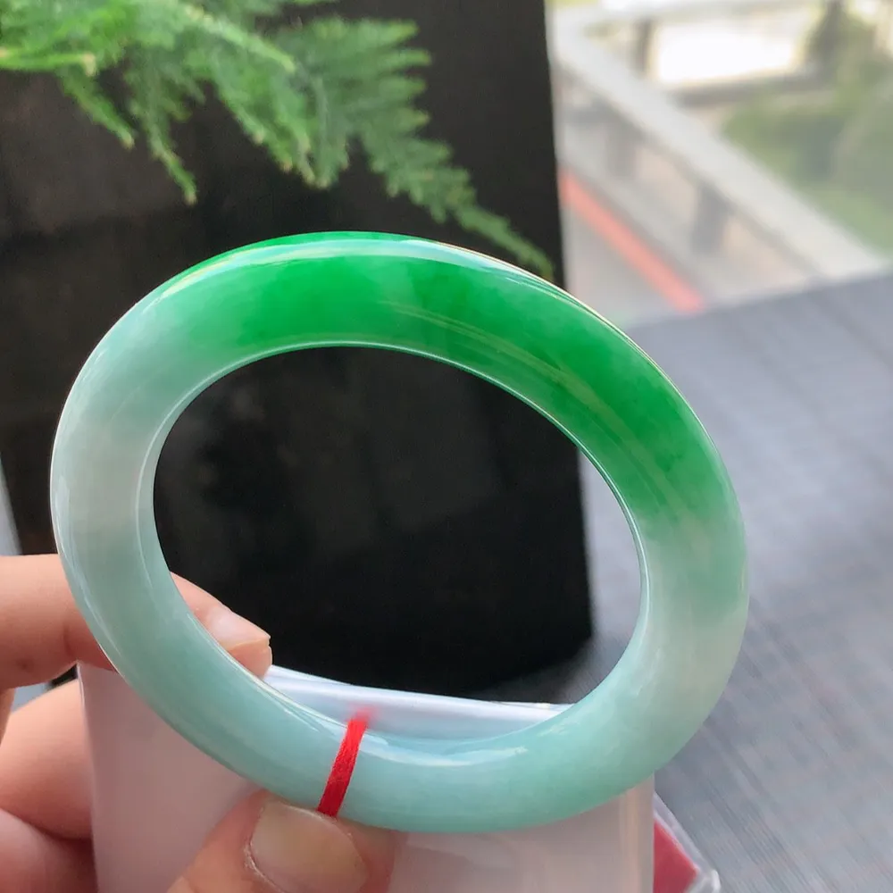 圆条一大节阳绿 微纹 尺寸:55.1/10.6 色阳