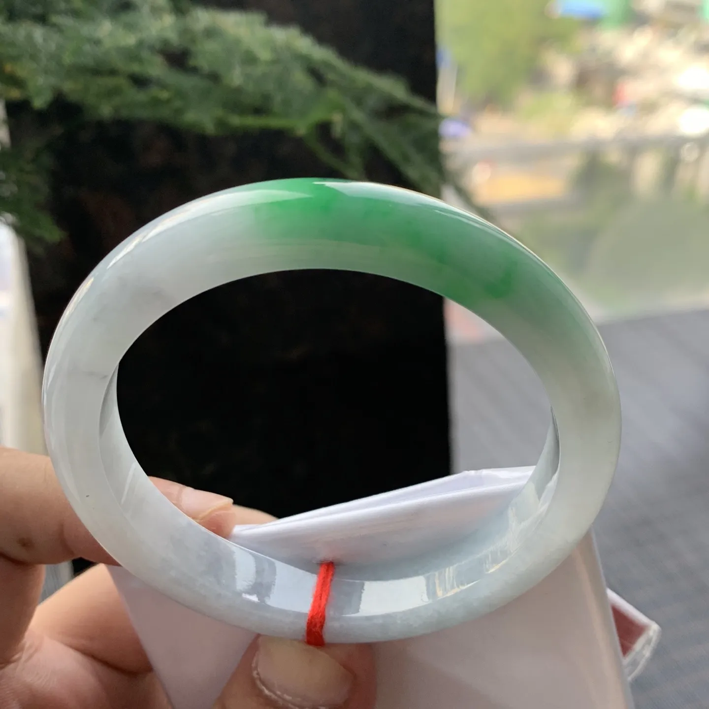 正圈冰糯阳绿 微细纹 尺寸:57.7/11.1/8.2 色好