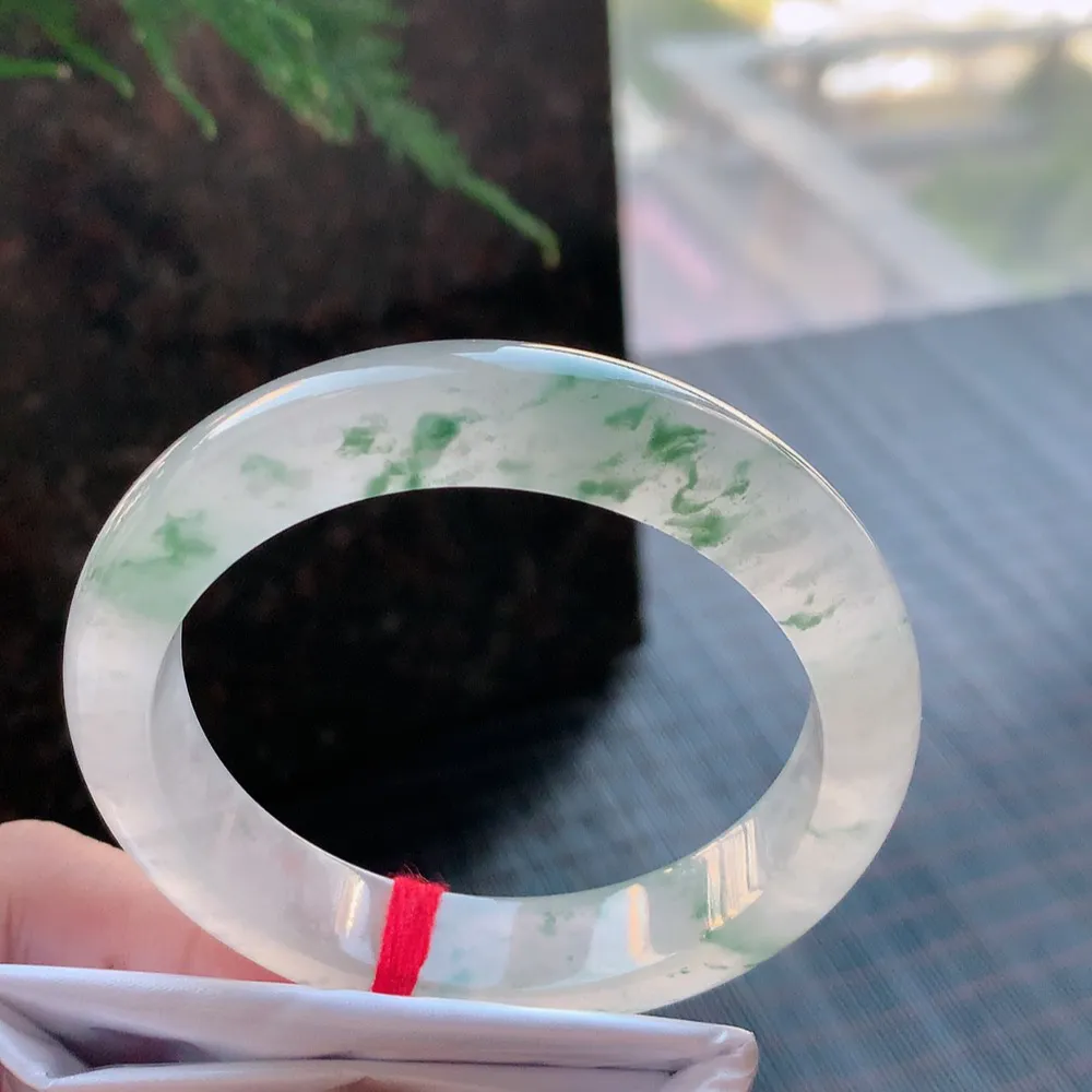 正圈冰玻飘花 有纹 尺寸:55.4/12.7/8.6 花美 种水好