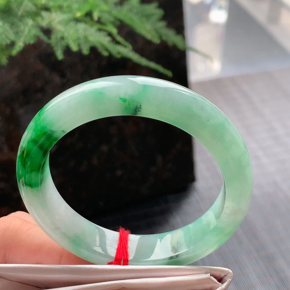 正圈冰辣绿 无瑕 尺寸:53.2/12.3/8.1 色辣