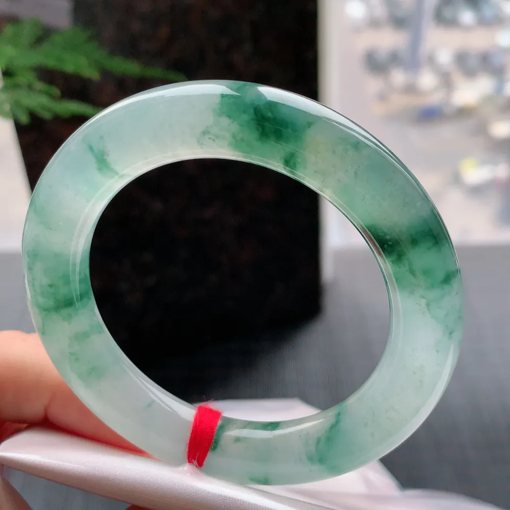 圆条冰玻飘花 无瑕 尺寸:55.1/11.7/12.1 花美 种水好