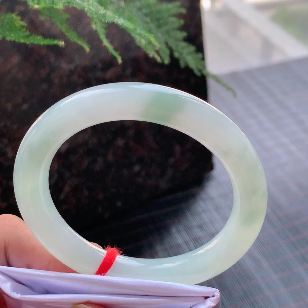 圆条冰飘花 无瑕 尺寸:57.6/10.5/10.2 冰润