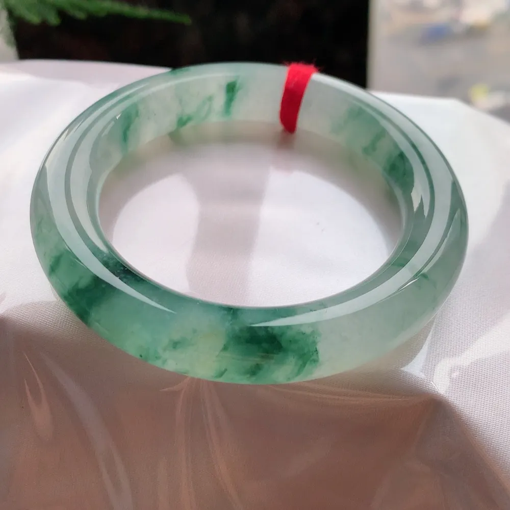 圆条冰玻飘花 无瑕 尺寸:55.1/11.7/12.1 花美 种水好