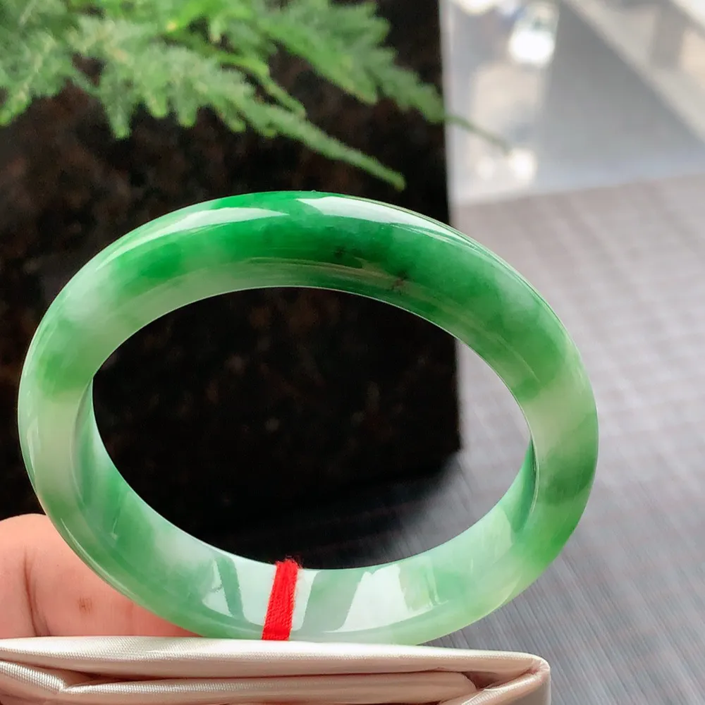 正圈冰糯辣绿 无瑕 尺寸:57.1/12.8/7.5 色辣