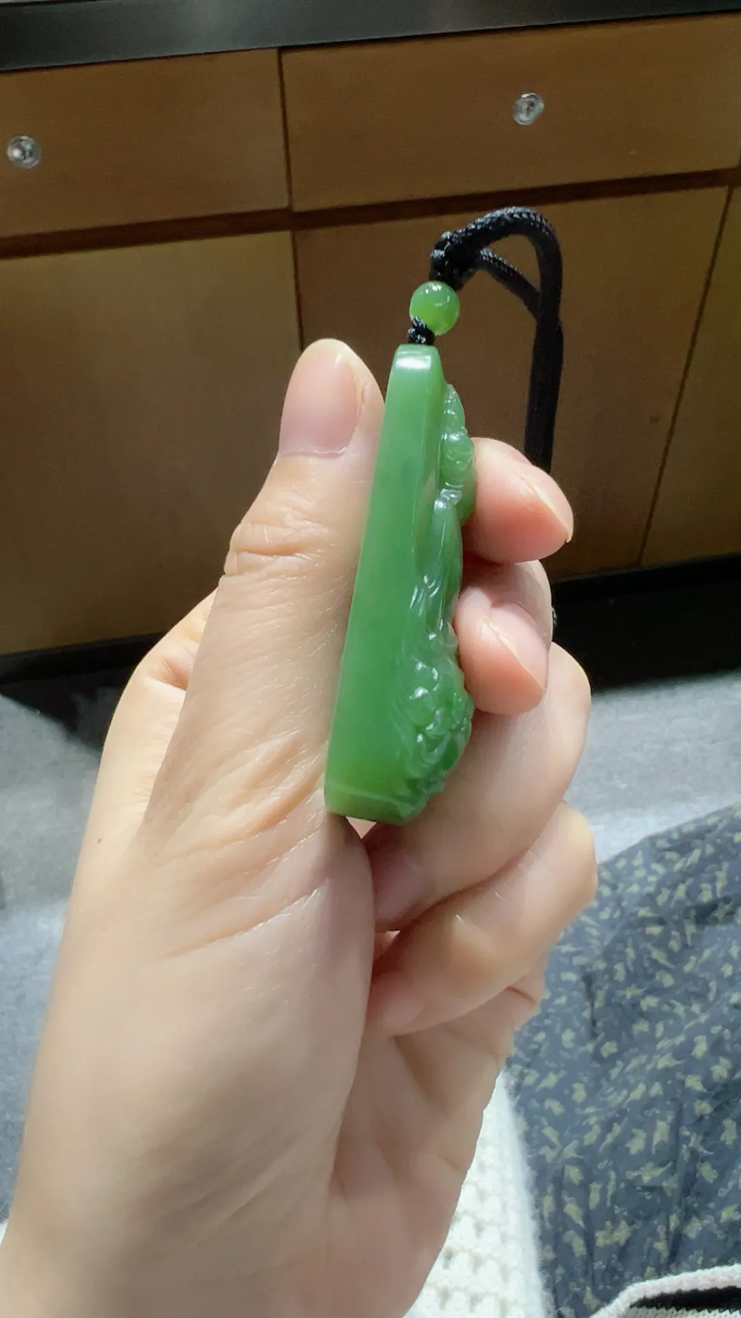 碧玉｜粉绿｜文殊菩萨

重33.8克 尺寸60*29*15m m