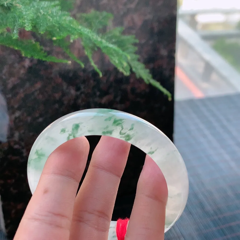 正圈冰玻飘花 有纹 尺寸:55.4/12.7/8.6 花美 种水好