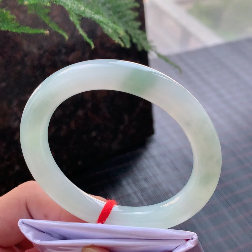 圆条冰飘花 无瑕 尺寸:57.6/10.5/10.2 冰润