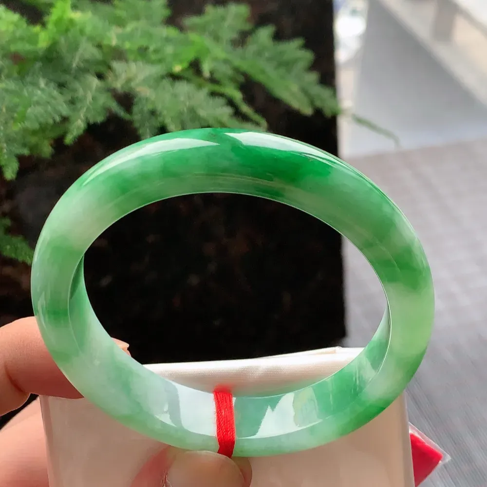 正圈冰糯辣绿 无瑕 尺寸:57.1/12.8/7.5 色辣