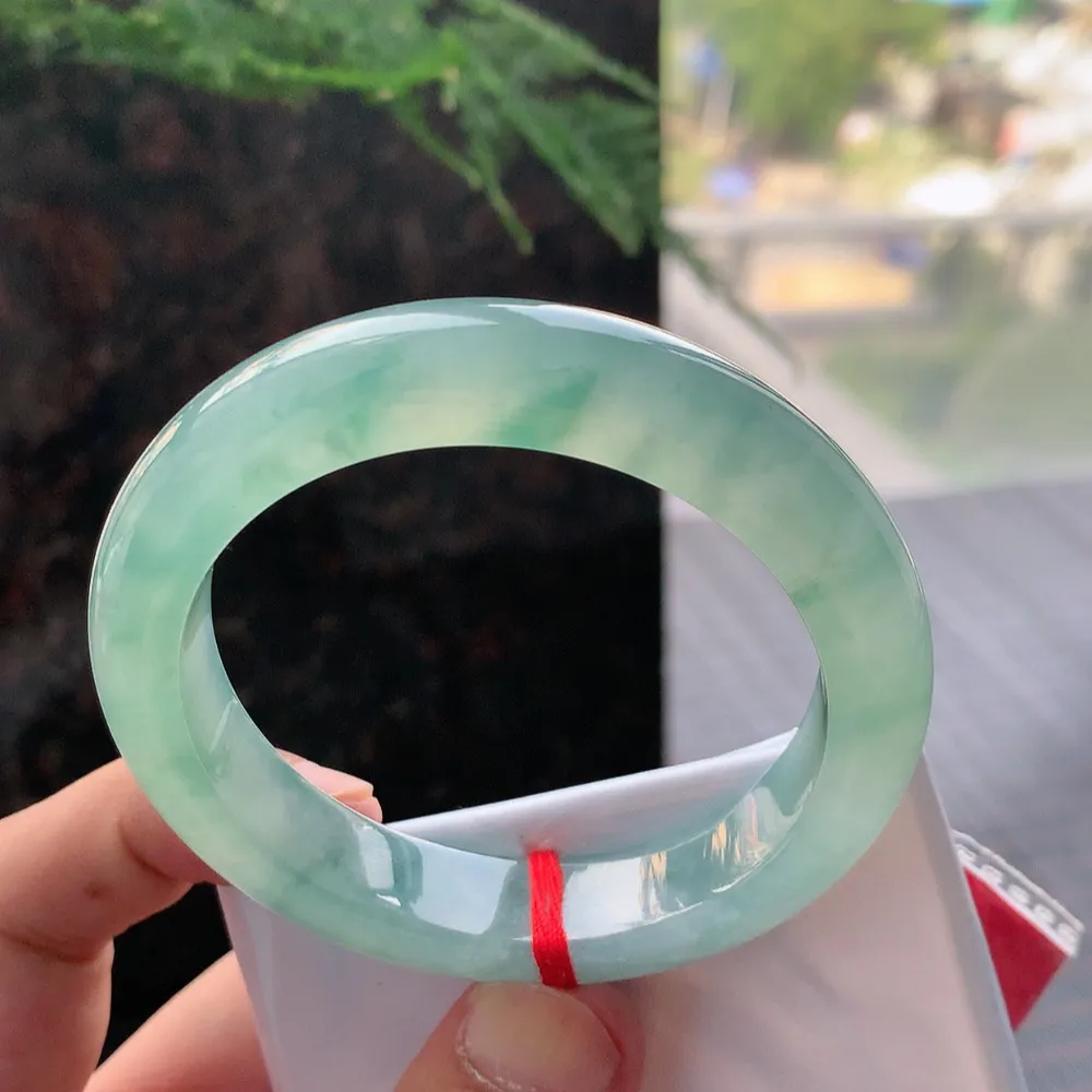 正圈高冰蓝绿 无瑕 尺寸:54.4/12.1/9.4 种色俱佳