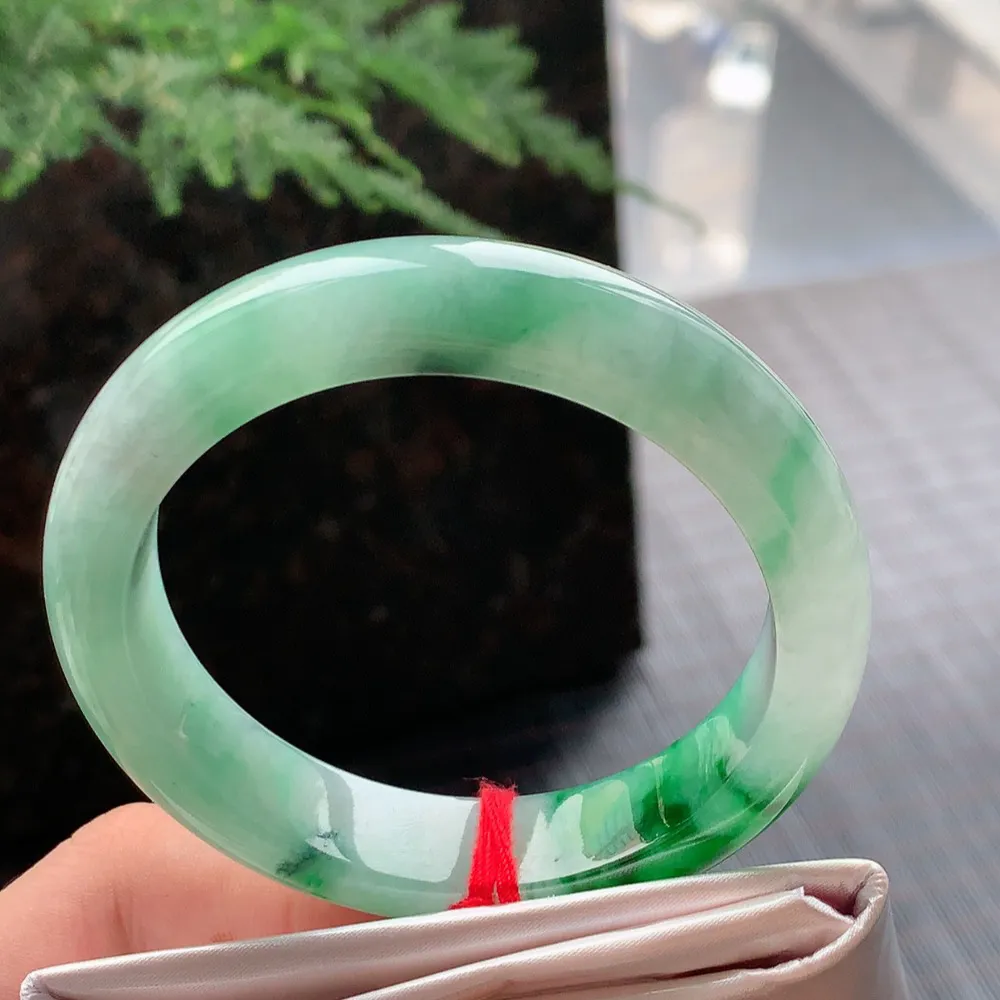 正圈冰辣绿 无瑕 尺寸:53.2/12.3/8.1 色辣