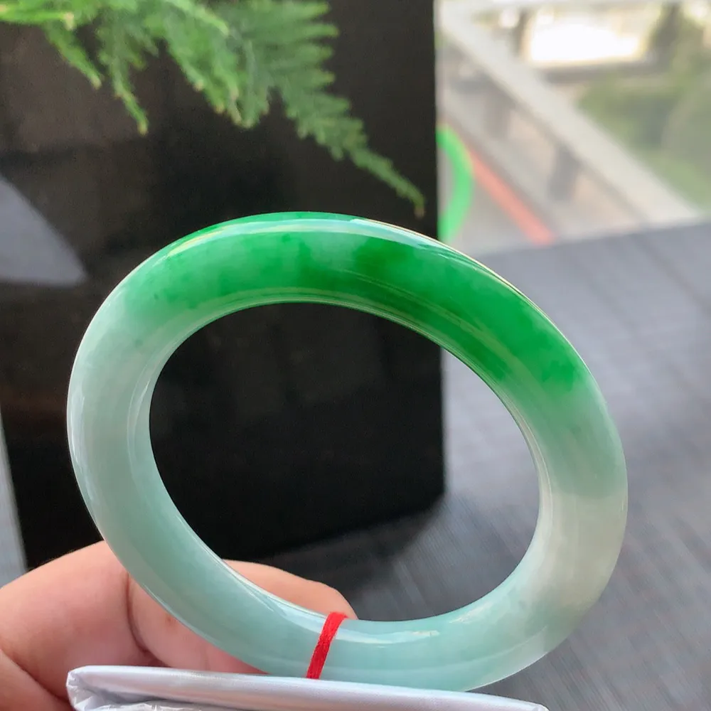 圆条一大节阳绿 微纹 尺寸:55.1/10.6 色阳