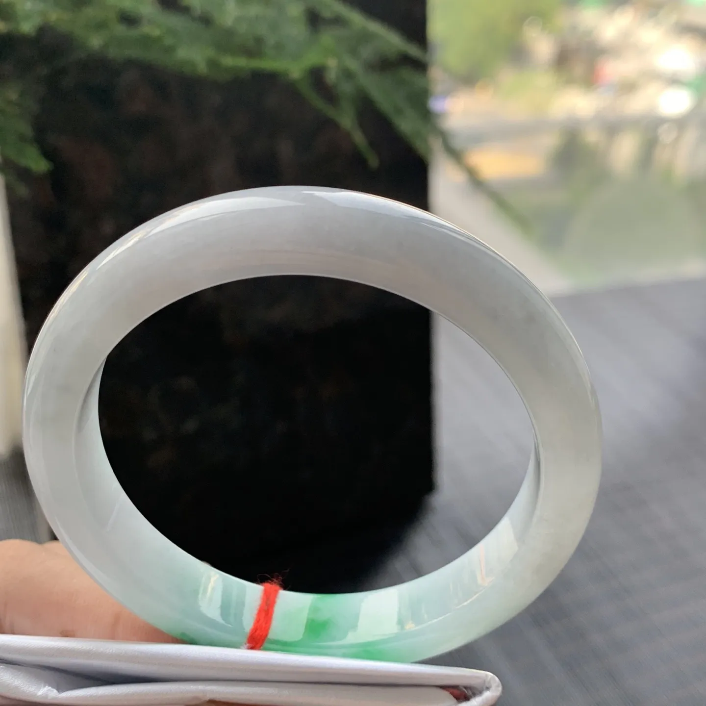 正圈冰糯阳绿 微细纹 尺寸:57.7/11.1/8.2 色好