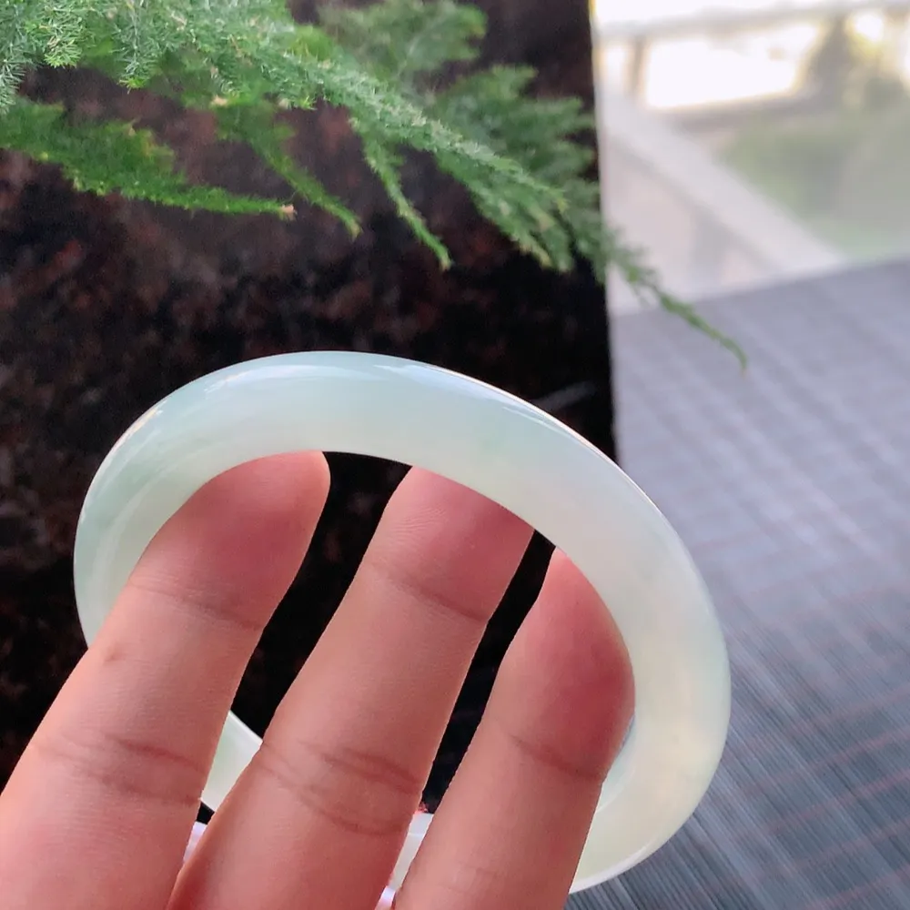 圆条冰飘花 无瑕 尺寸:57.6/10.5/10.2 冰润