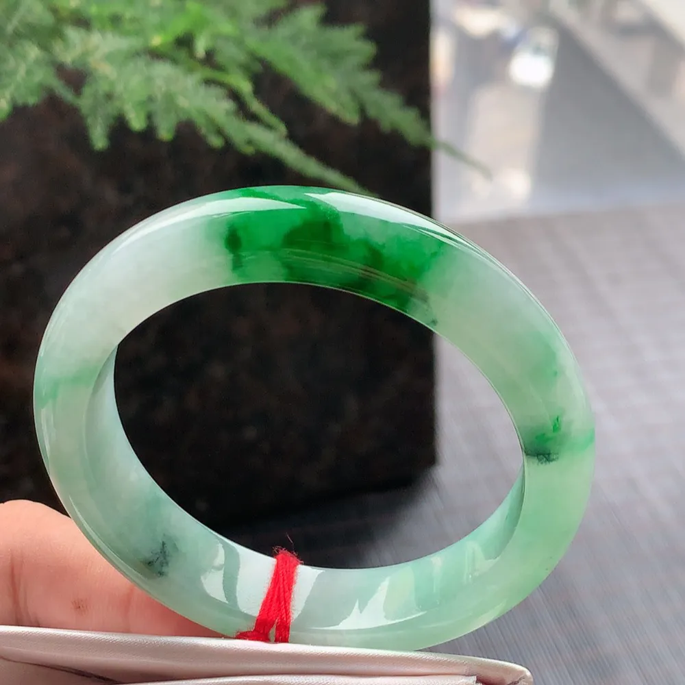 正圈冰辣绿 无瑕 尺寸:53.2/12.3/8.1 色辣