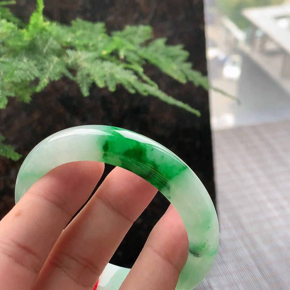 正圈冰辣绿 无瑕 尺寸:53.2/12.3/8.1 色辣