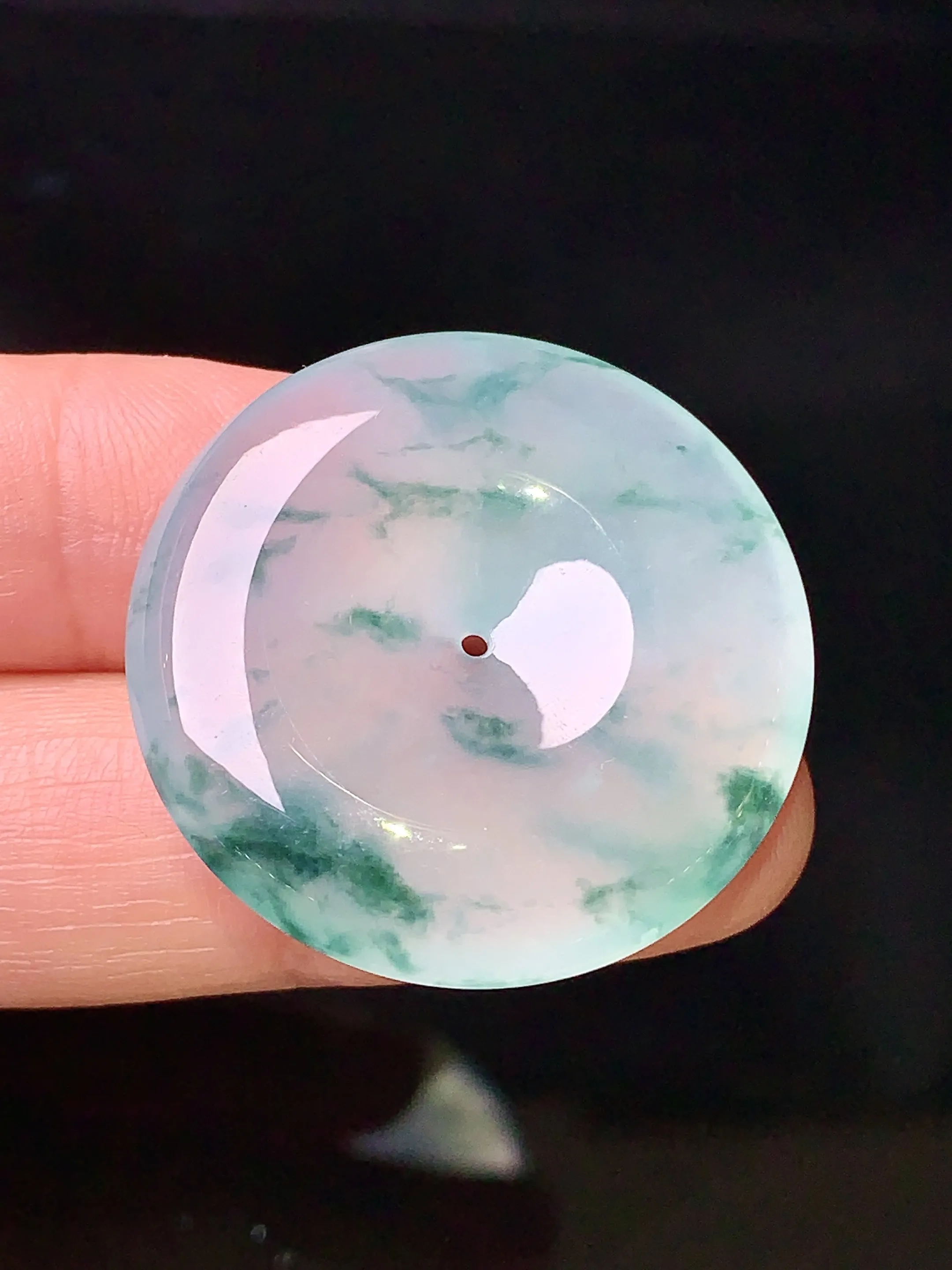 冰种平安扣吊坠 玉质细腻 色泽清新艳丽 整体尺寸29.6*6