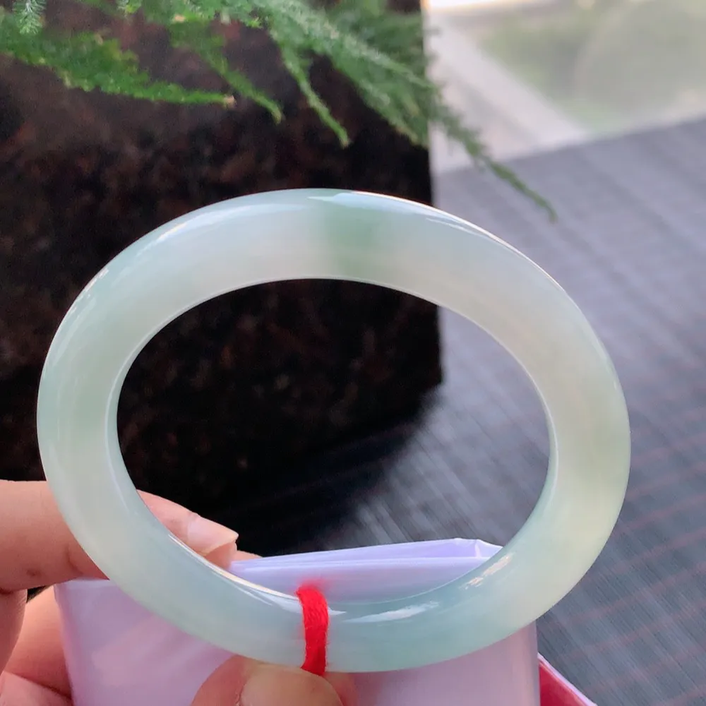 圆条冰飘花 无瑕 尺寸:57.6/10.5/10.2 冰润