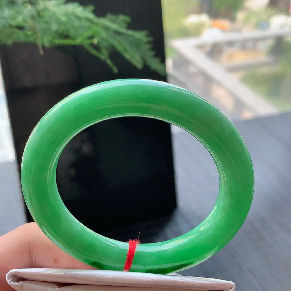 圆条满绿 无瑕 尺寸:53.5/11.6 满色