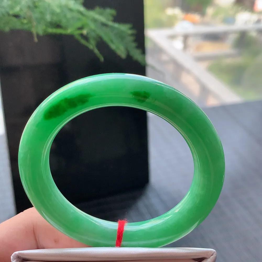 圆条满绿 无瑕 尺寸:53.5/11.6 满色