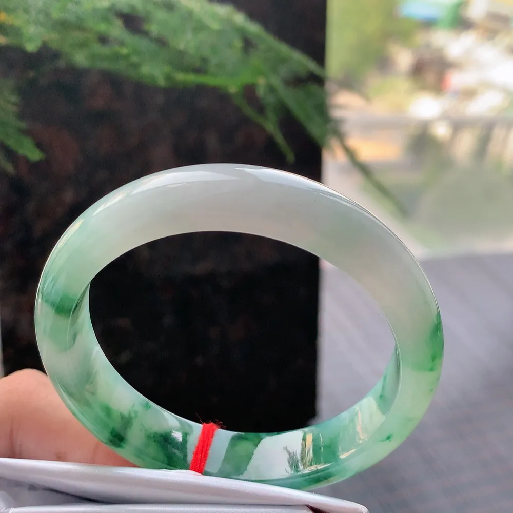 正圈冰绿花 无瑕 尺寸:55.1/12.5/7.4 花美🥰🥰