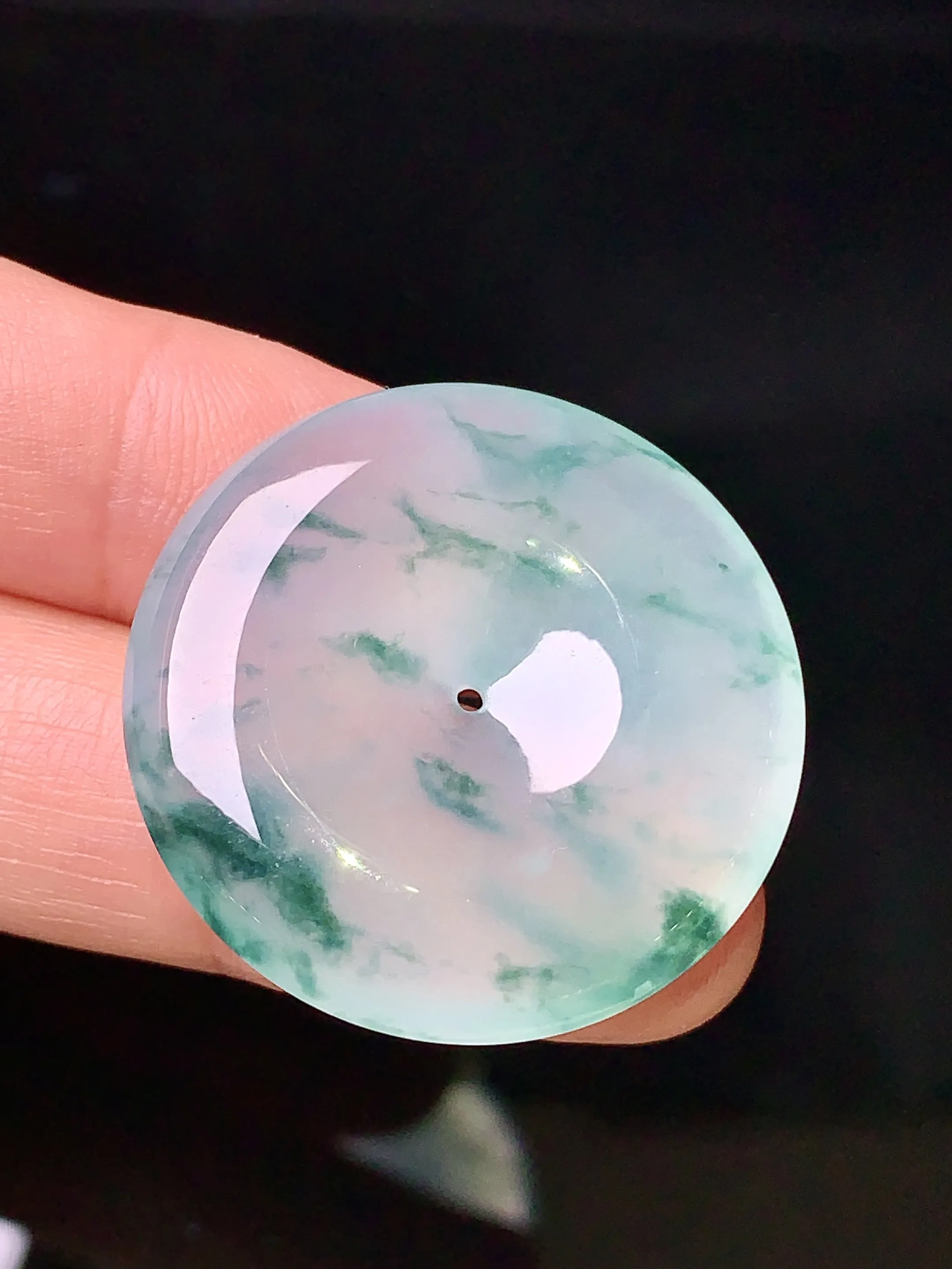 冰种平安扣吊坠 玉质细腻 色泽清新艳丽 整体尺寸29.6*6