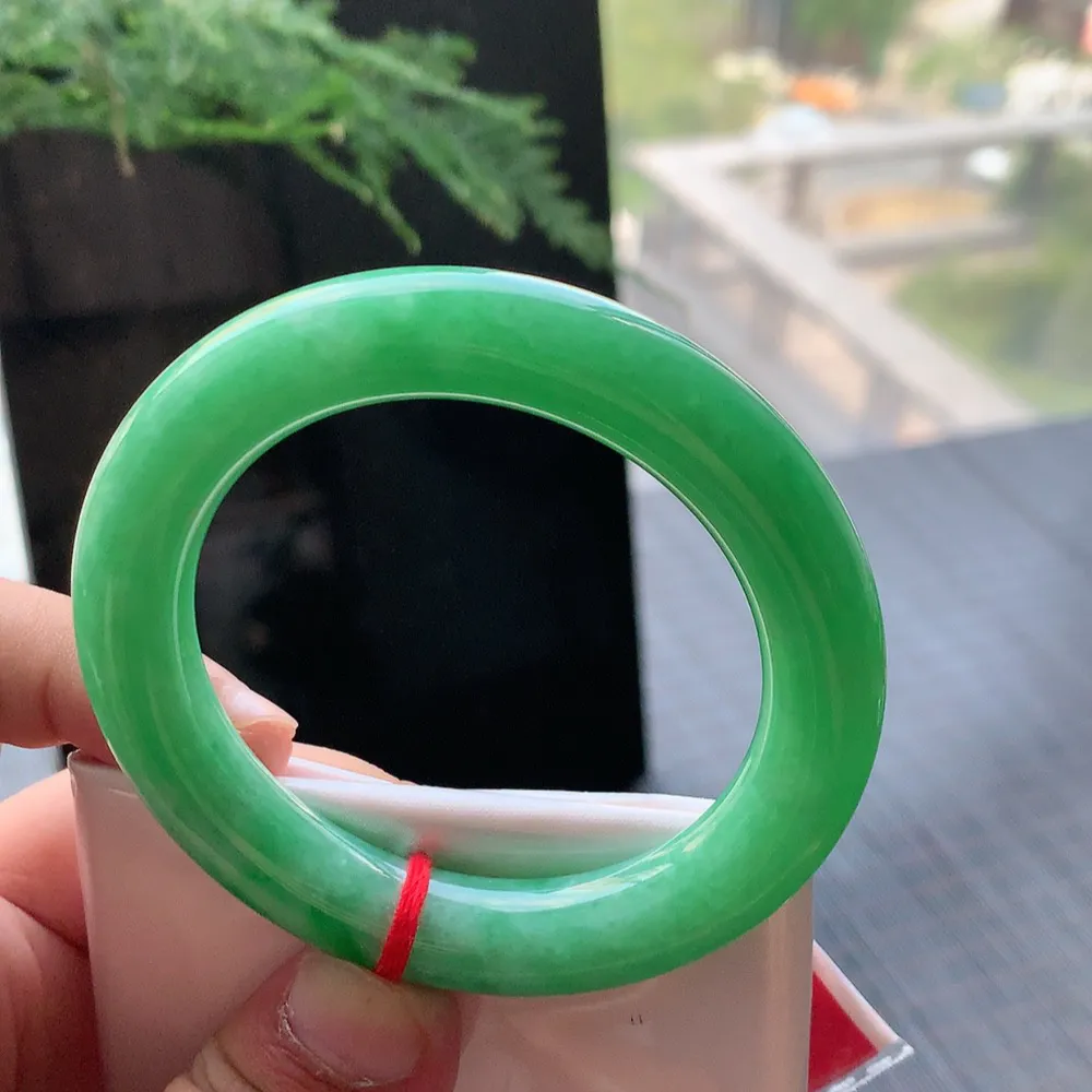 圆条满绿 无瑕 尺寸:53.5/11.6 满色