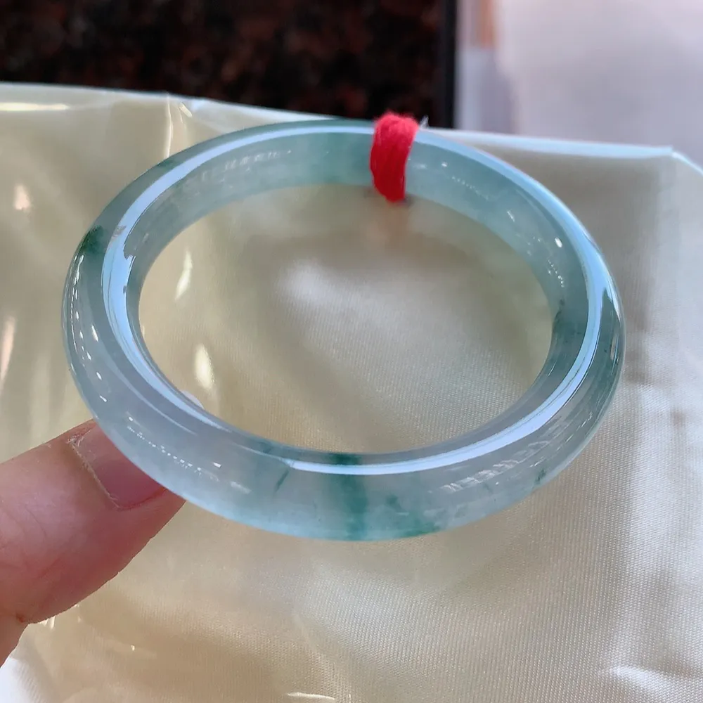 圆条冰玻飘花 无瑕 尺寸:52.6/9.3 花美 起刚光