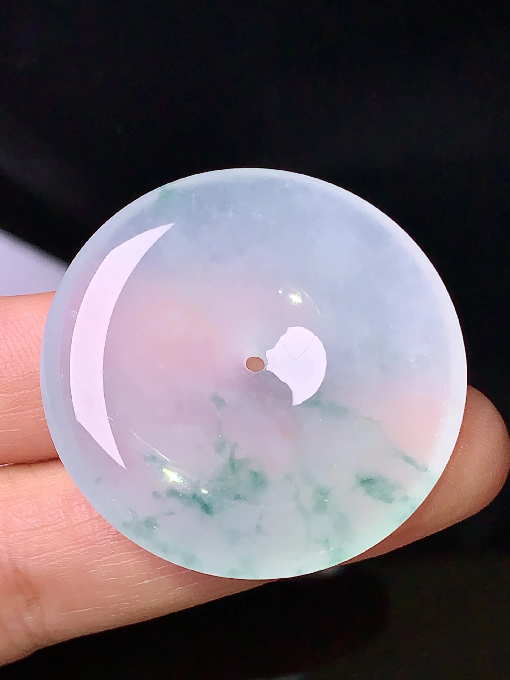 冰种飘绿平安扣吊坠 玉质细腻 色泽清新艳丽 整体尺寸36.3*6