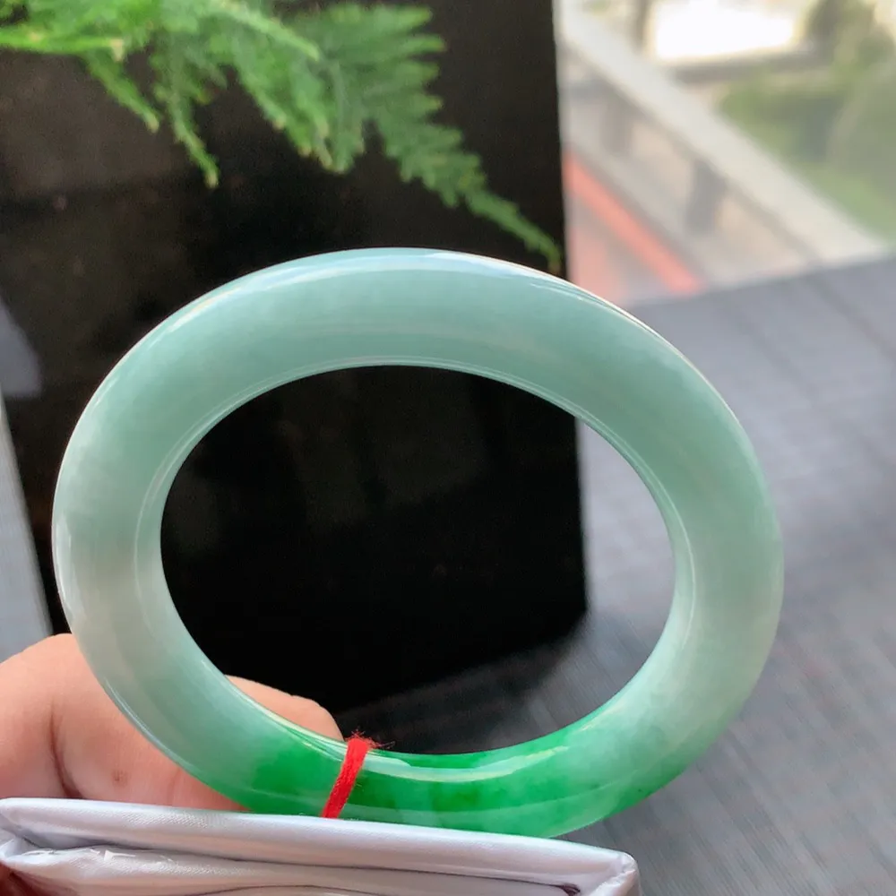 圆条一大节阳绿 微纹 尺寸:55.1/10.6 色阳