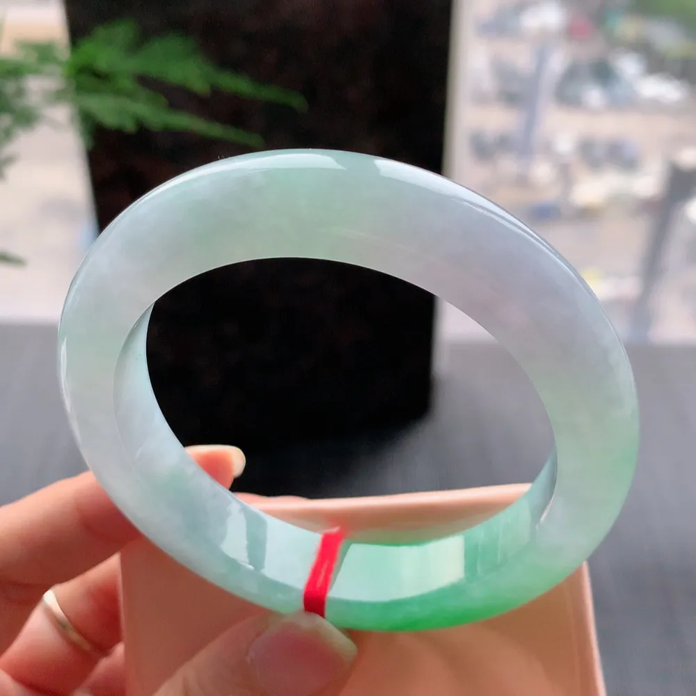 正圈冰阳绿 无瑕 尺寸:56.4/12.1/9.4 色好