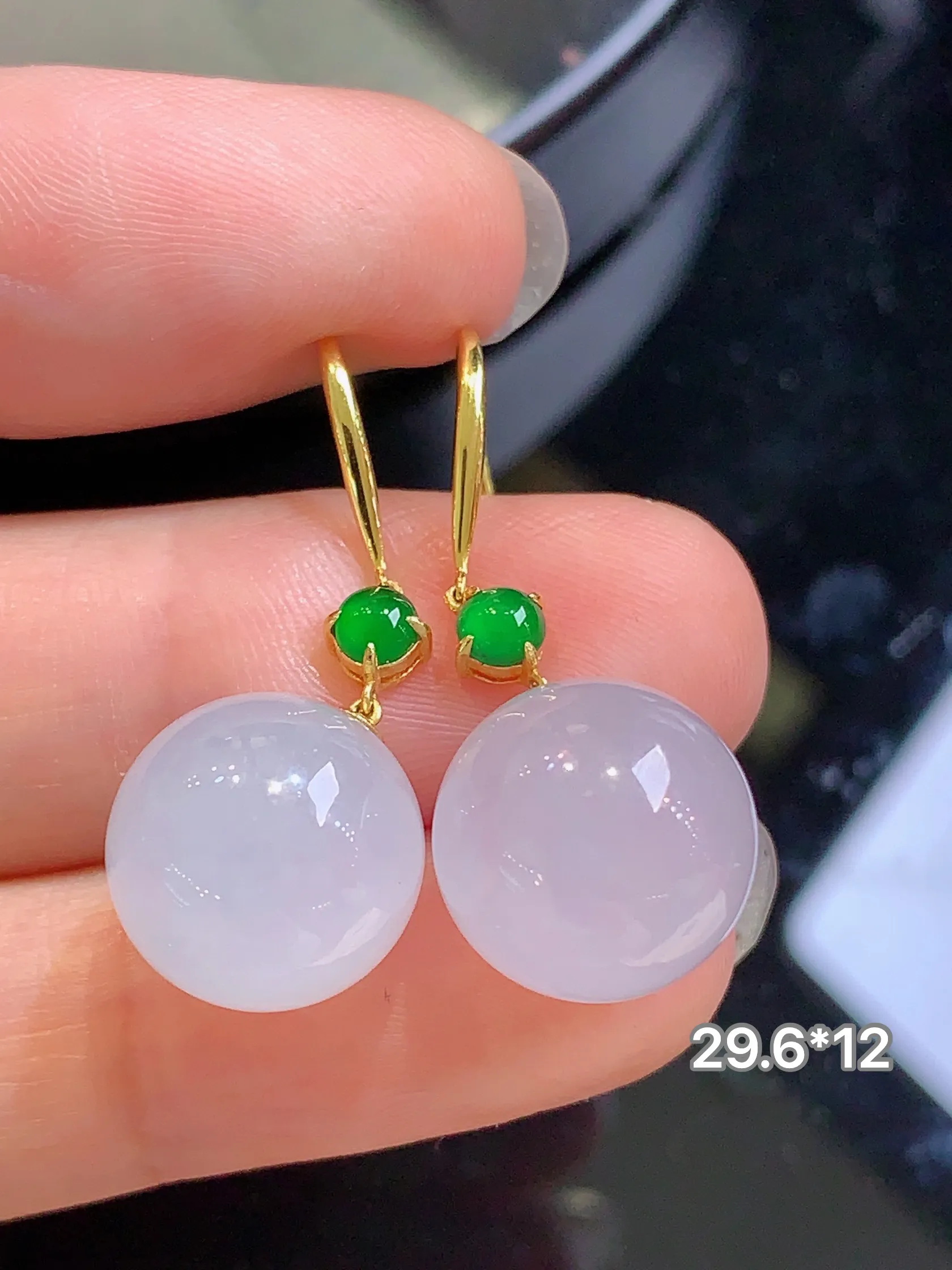 18k金镶嵌冰种圆珠耳坠 玉质细腻 色泽清新艳丽 整体尺寸29.6*12