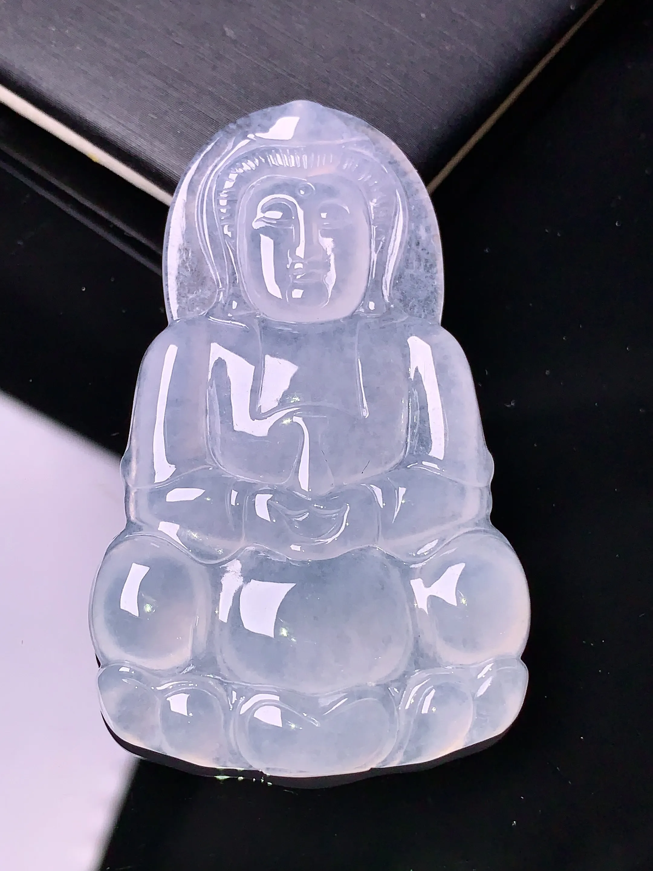 冰种观音吊坠 玉质细腻 色泽清新艳丽 整体尺寸55*33.8*5