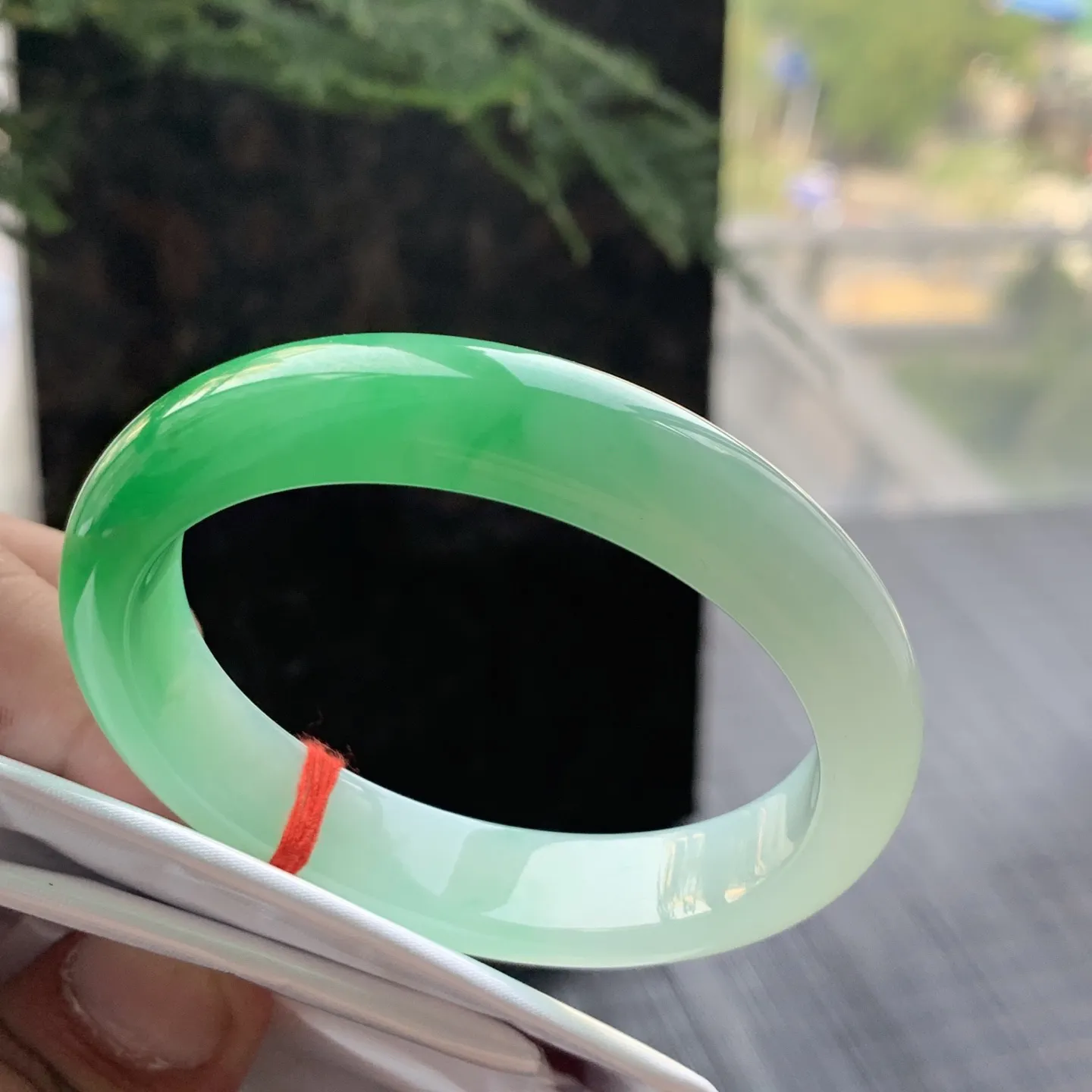 贵妃一大节阳绿 无瑕 尺寸:53.1/44.8/12.2/7.8  色阳