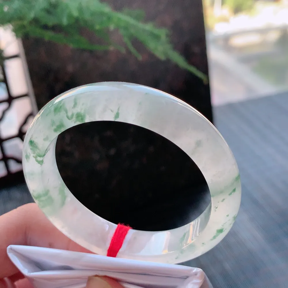 正圈冰玻飘花 有纹 尺寸:55.4/12.7/8.6 花美 种水好