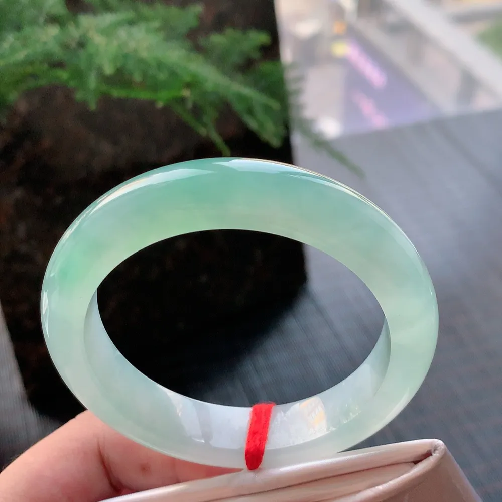 正圈高冰绿 无瑕 尺寸:55.1/12.9/9 种色俱佳