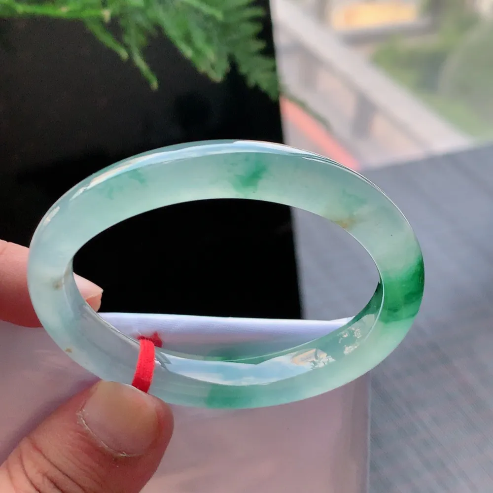 贵妃冰玻绿花 无瑕 尺寸:55.1/45.5/10/8.2 种色俱佳