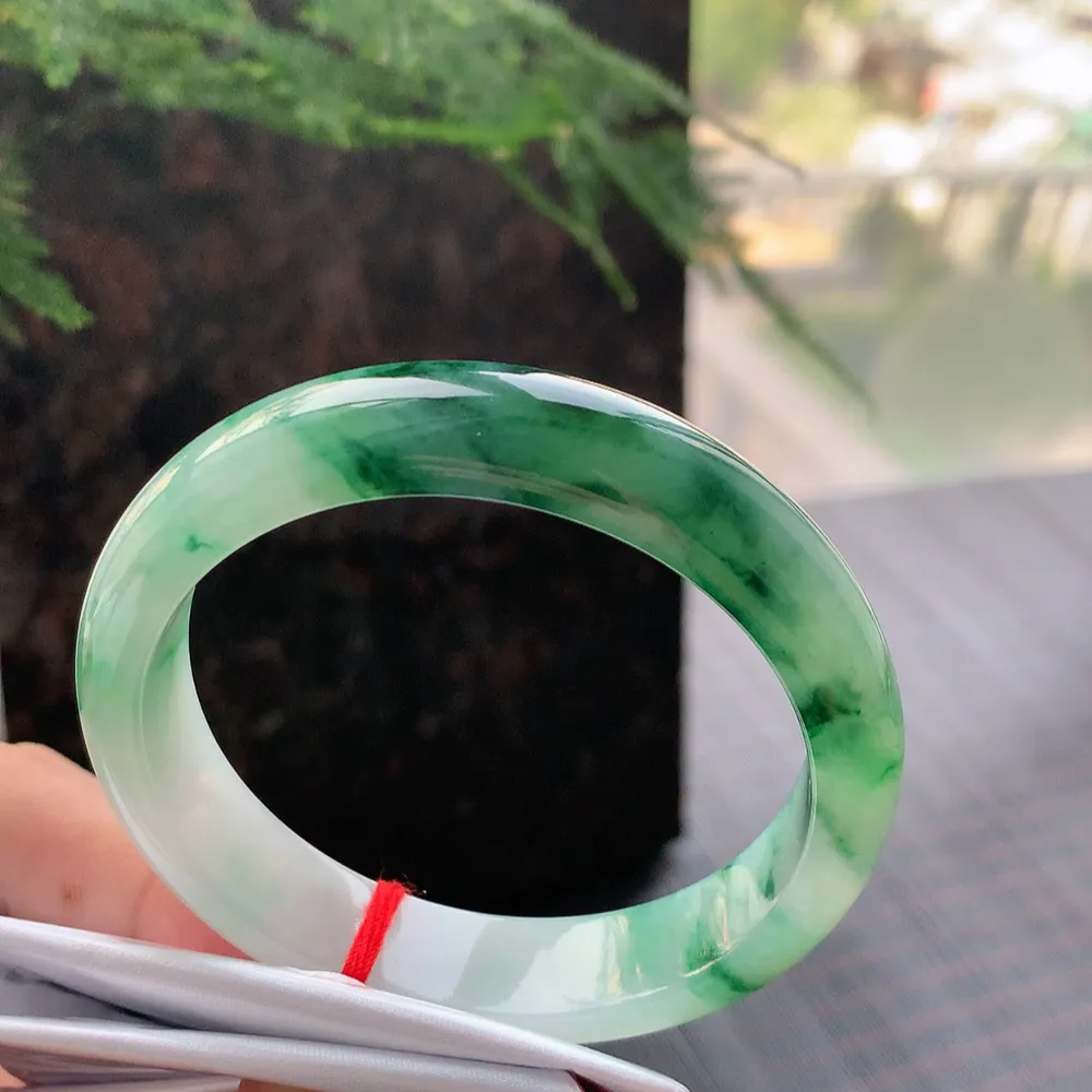 正圈冰绿花 无瑕 尺寸:55.1/12.5/7.4 花美🥰🥰