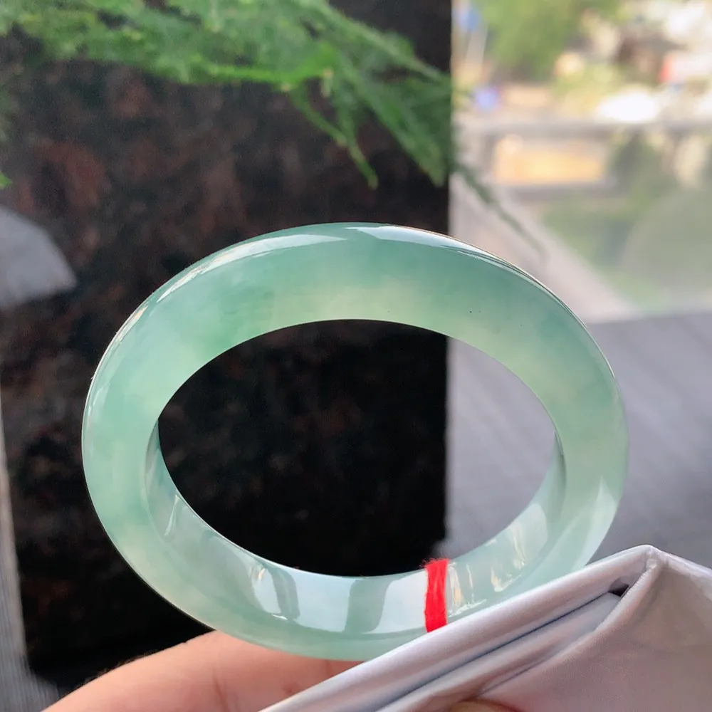 正圈高冰蓝绿 无瑕 尺寸:54.4/12.1/9.4 种色俱佳