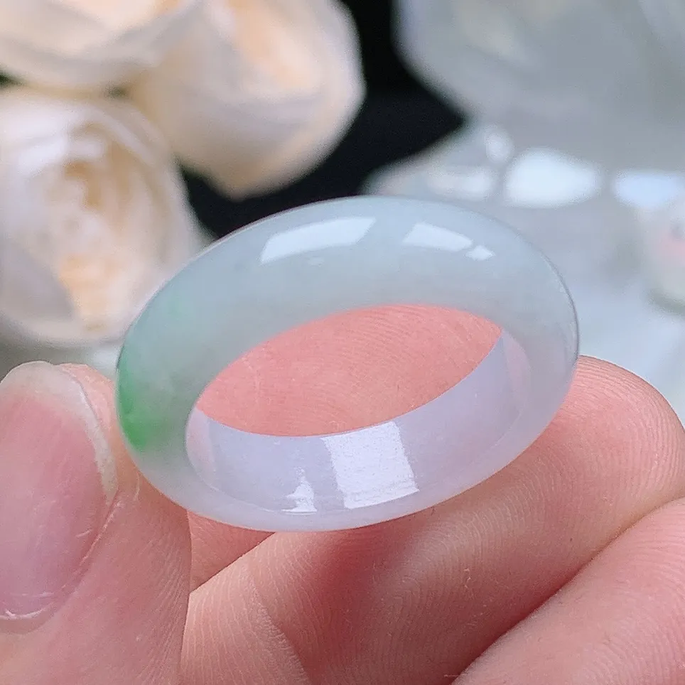 缅甸老坑种翡翠水润起胶飘绿戒指玉指环  水润通透 尺寸：19.1-6-3.5mm 20号圈口6S