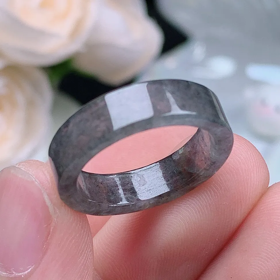 缅甸老坑冰种翡翠水润起胶乌鸡方戒戒指玉指环  水润通透 尺寸：17.1-5.4-2.5mm 14号圈