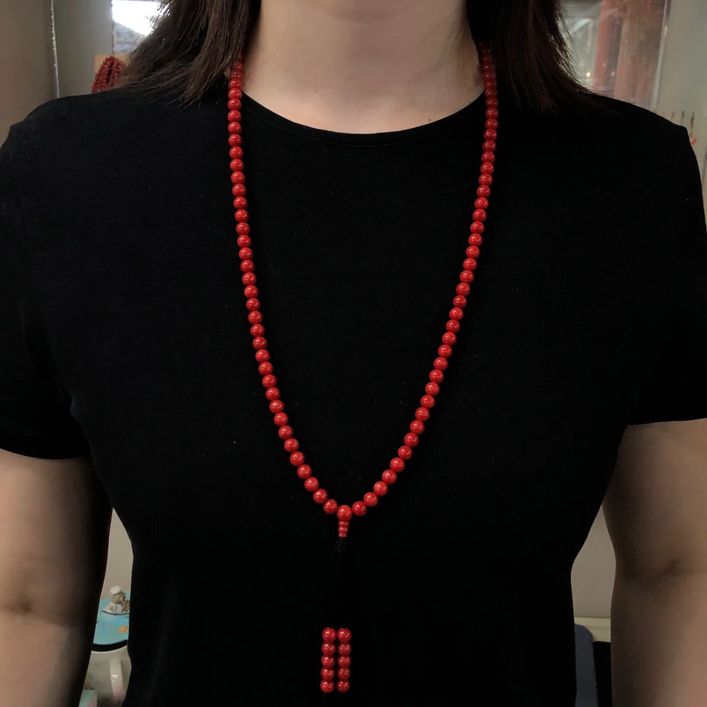 【牛血7mm圆珠红珊瑚108大佛珠串】传承精品！科西卡材料，西班牙产地。牛血红颜色，珠子直径7.1-6.2mm左右！108粒加佛头弟子珠共120粒，可作念佛珠串，每料珠子均为天然珊瑚，珊瑚自古就为佛教珍宝，大师，高僧的喜爱之物！可加持，可守护！深海千年有机宝石，重量为45.79克！