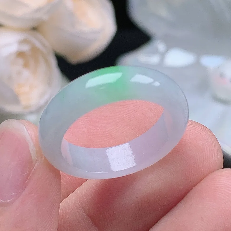 缅甸老坑种翡翠水润起胶飘绿戒指玉指环  水润通透 尺寸：19.1-6-3.5mm 20号圈口6S