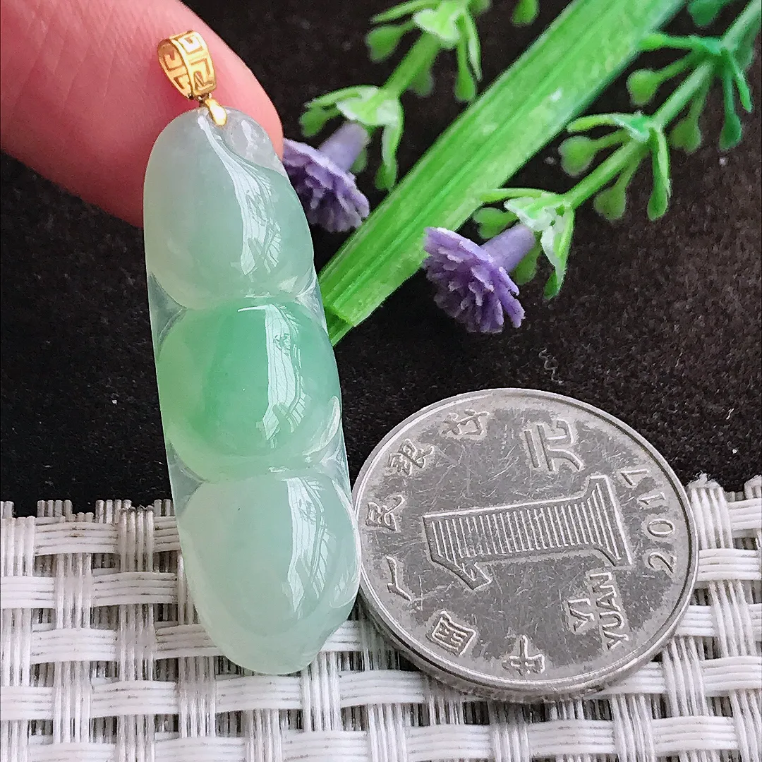 天然a货翡翠38.8/12.4/6.5老坑18k金镶嵌冰胶水灵甜绿色四季豆吊坠天然翡翠玉坠挂件