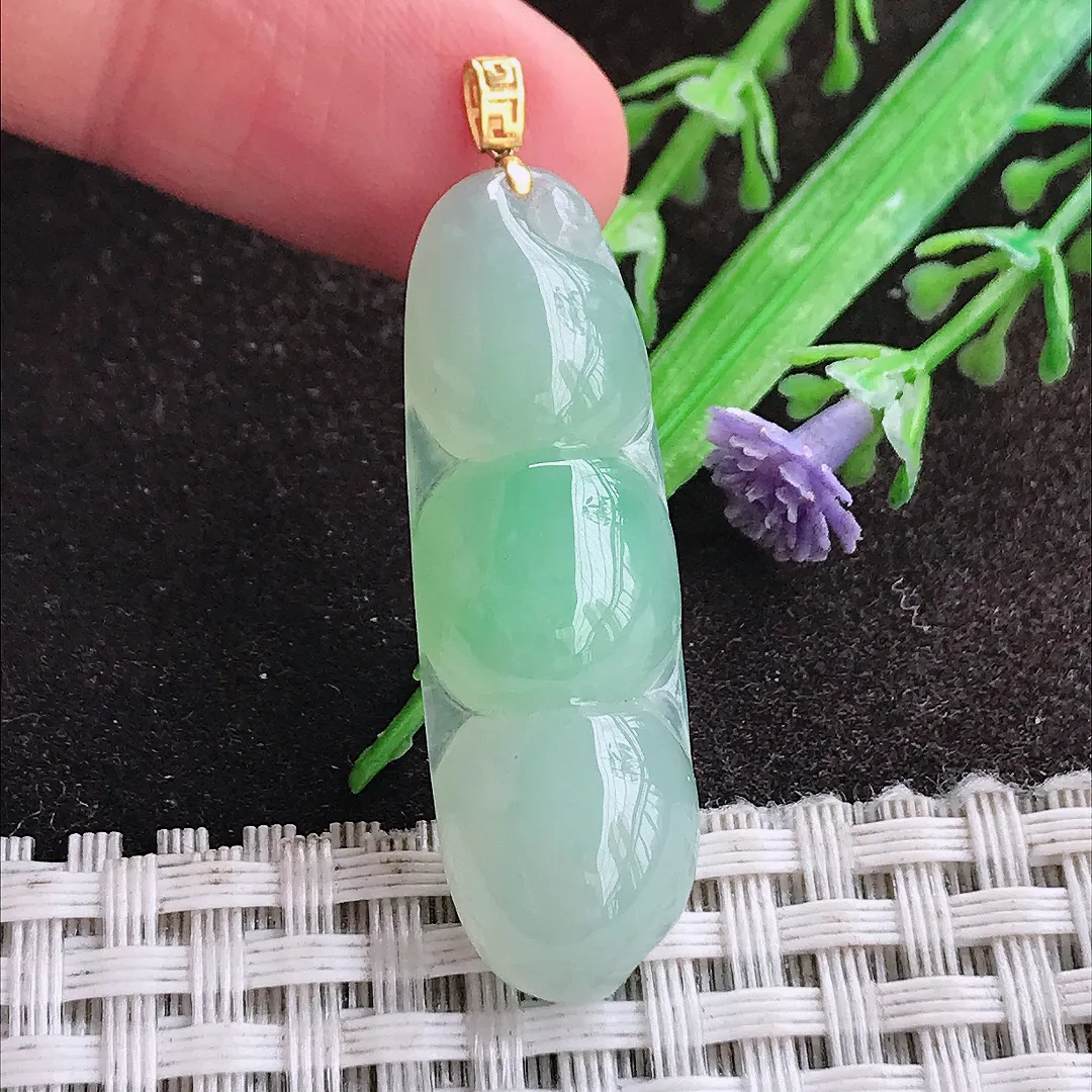 天然a货翡翠38.8/12.4/6.5老坑18k金镶嵌冰胶水灵甜绿色四季豆吊坠天然翡翠玉坠挂件