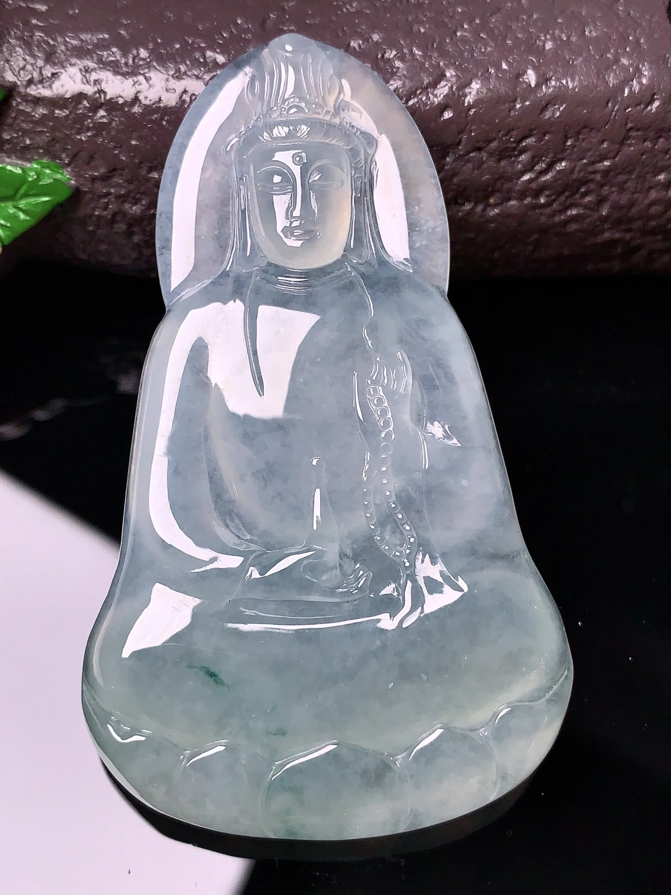 冰种观音吊坠 玉质细腻 色泽清新艳丽 整体尺寸62*37.3*6.2