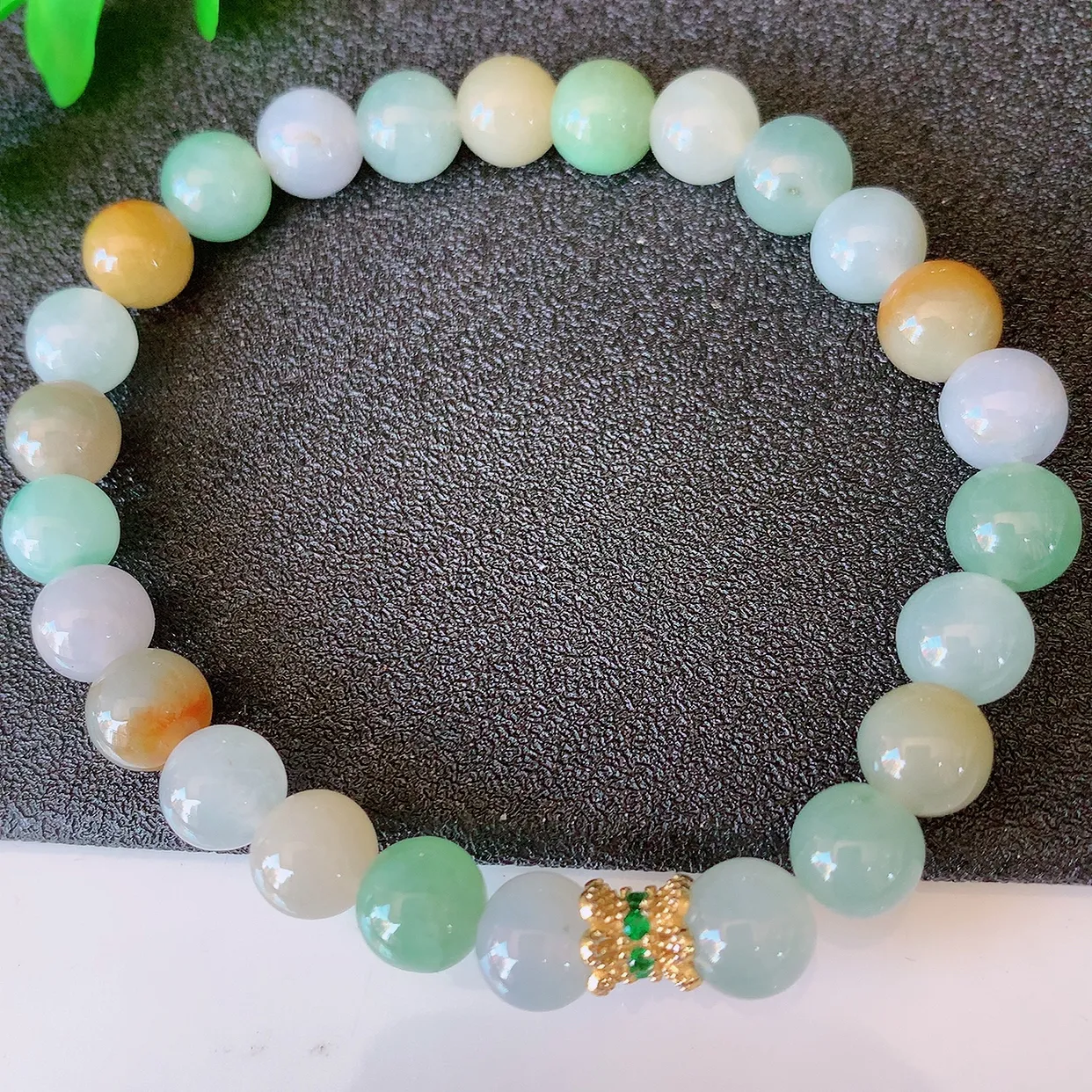 自然光实拍，冰润多宝翡翠手链，多彩翡翠手串，颜色丰富，料子细腻，高档大气，自戴送礼佳品！#46.15取一尺寸7.5mm