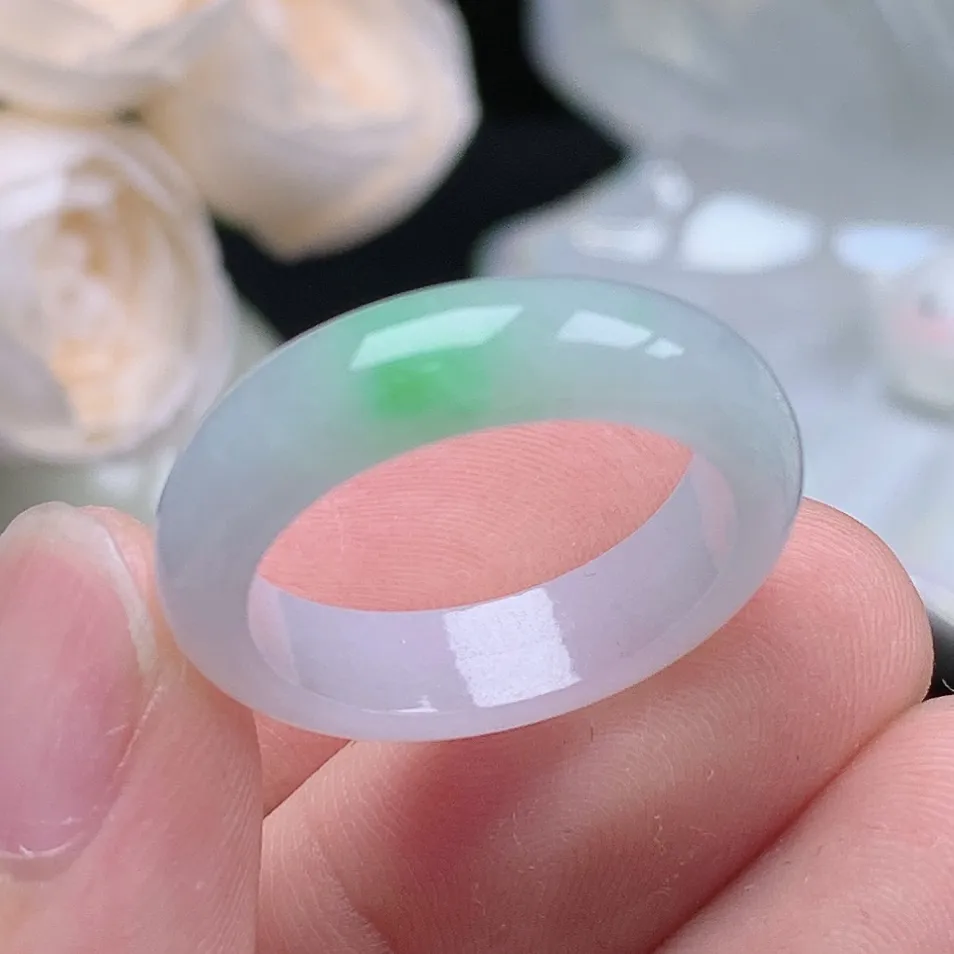 缅甸老坑种翡翠水润起胶飘绿戒指玉指环  水润通透 尺寸：19.1-6-3.5mm 20号圈口6S