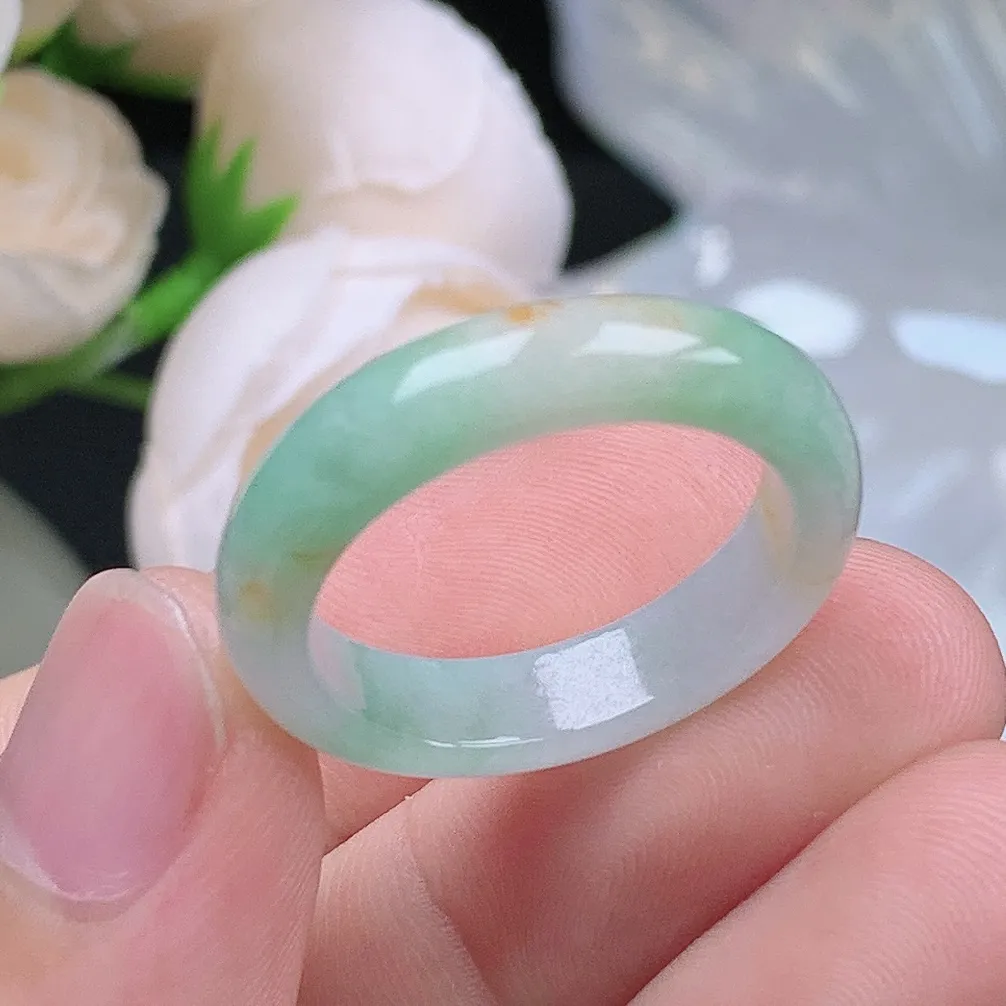 缅甸老坑种翡翠水润双彩黄加绿戒指玉指环  水润通透 尺寸：20.2-5.4-3.5mm 23号圈口6S